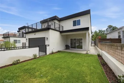 24222 Ocean Avenue photo 2