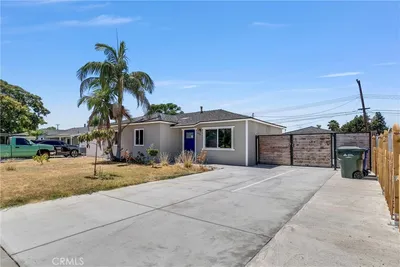 5505 N Traymore photo 2
