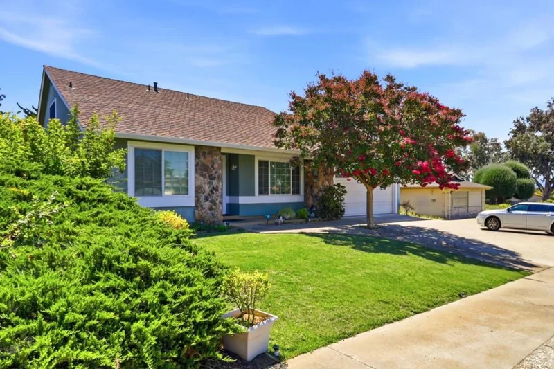Photo 2 of 3110 Capelaw Court