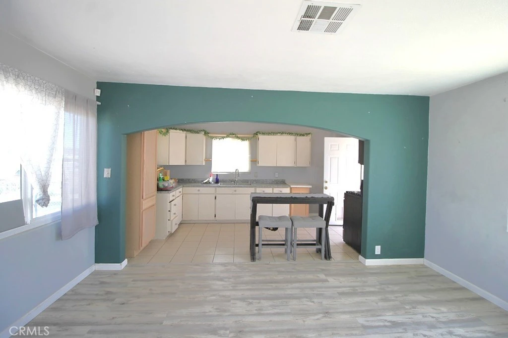 Interior 3