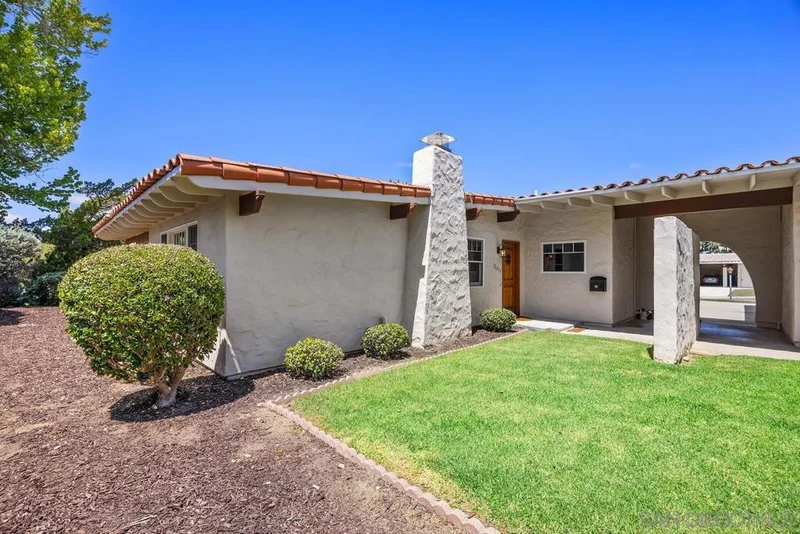 Photo 2 of 12437 Meandro Rd
