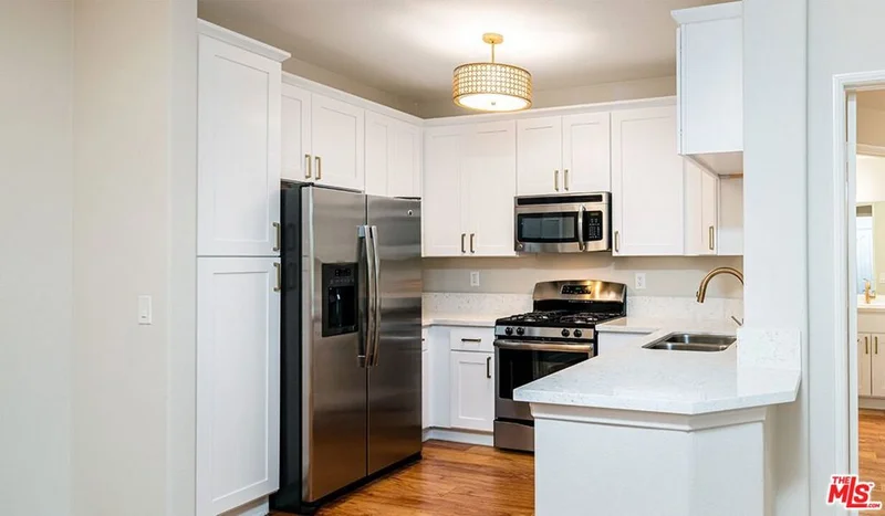 348 S Hauser Boulevard 2-129