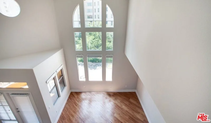 348 S Hauser Boulevard 5-404