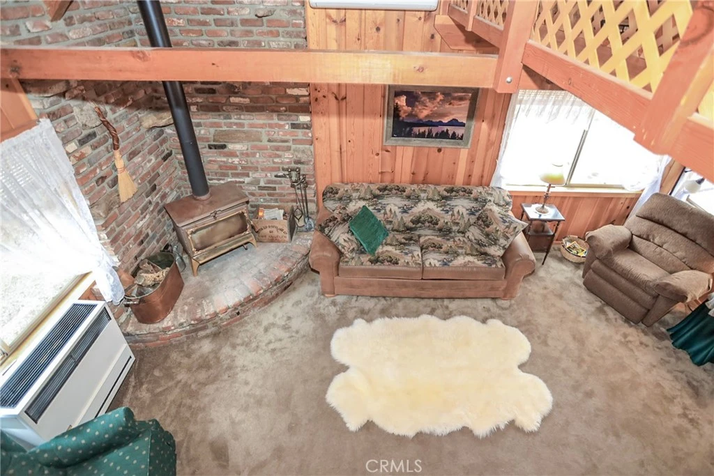 Interior 4