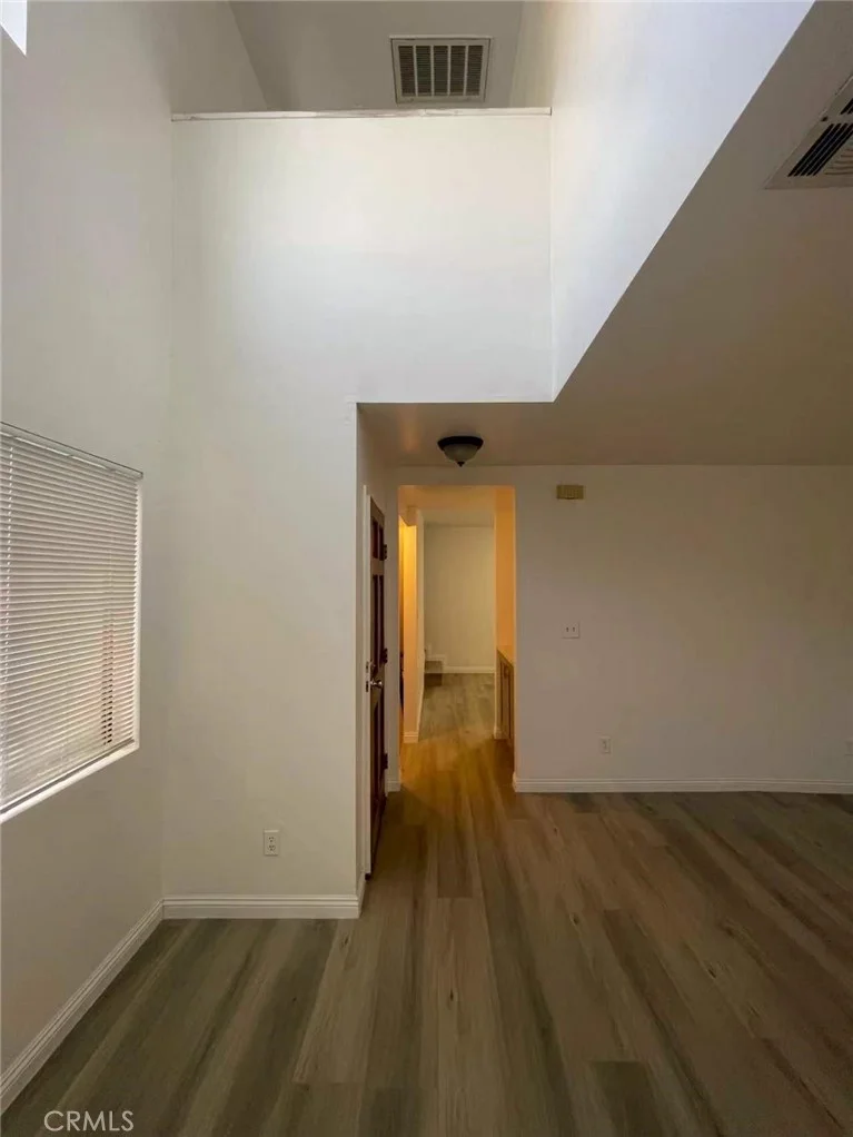 107 E Beacon Street B photo 2