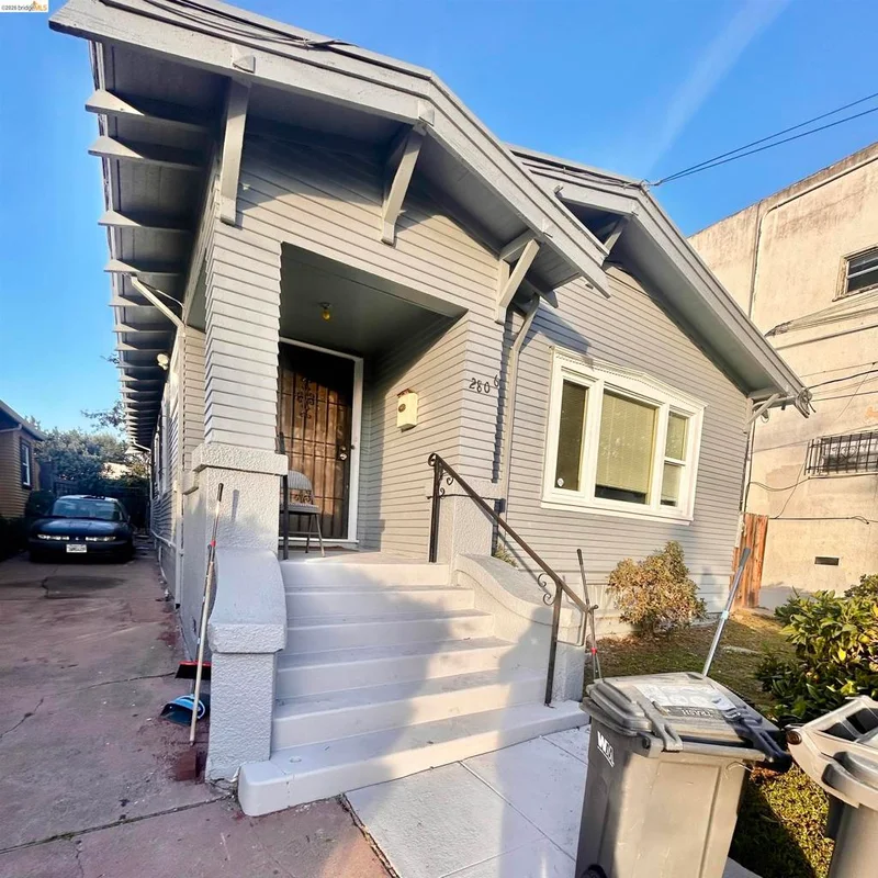 2806 Foothill Blvd photo 2