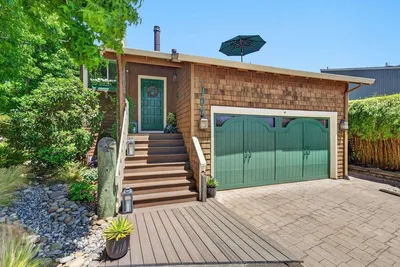 107 Bar Harbor Court