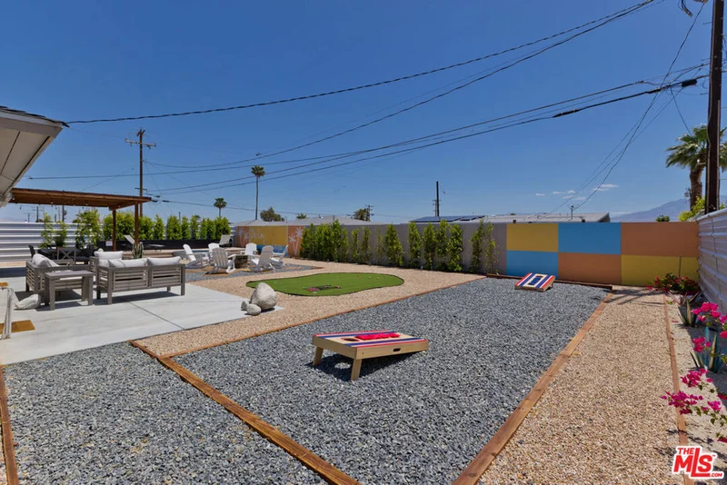 375 W Sunview Avenue photo 2