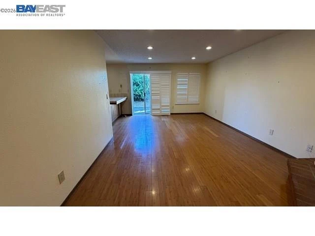 Interior 4