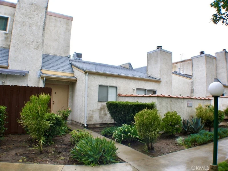 21015 Gresham