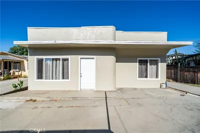 902 S Hope