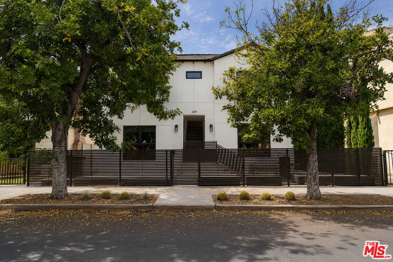 Photo 2 of 249 N Bonnie Brea Street 4