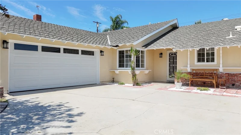 Photo 2 of 2541 Summershade