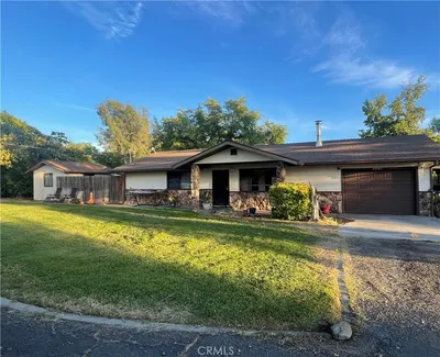 23465 Carona Ave photo 2