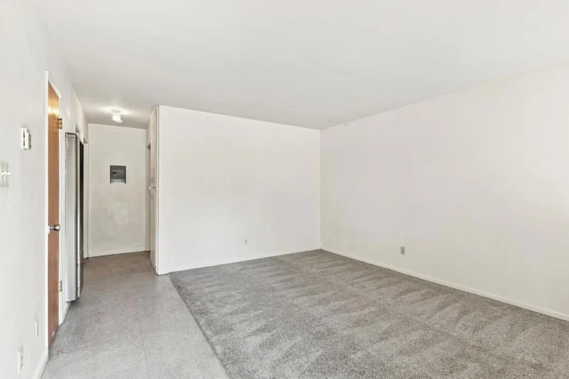 311 7th Street 8