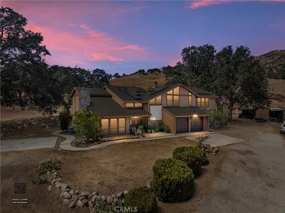 26001 Bear Valley