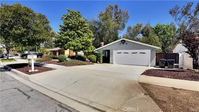 4053 Bayberry