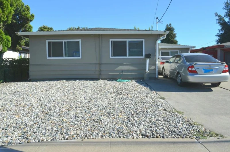 Photo 2 of 322 E Tregallas Road