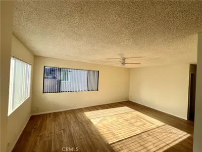 6612 N Figueroa Street 1/2 photo 2