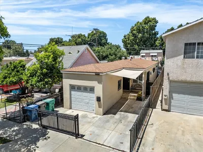 407 E Sunset