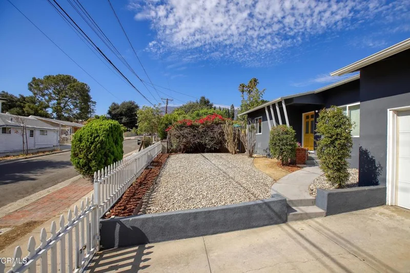 Photo 2 of 3910 Sunset Avenue