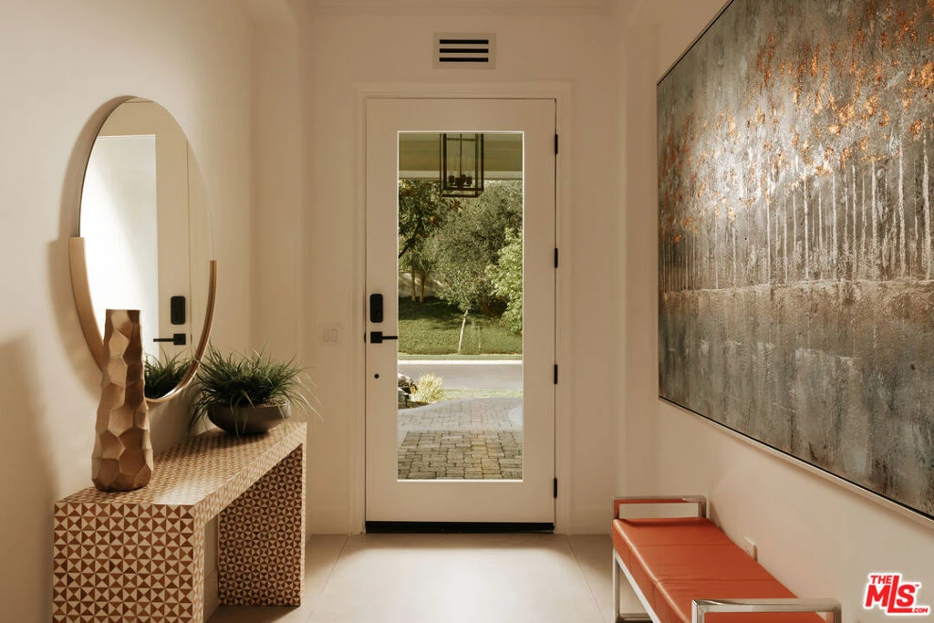 Interior 2