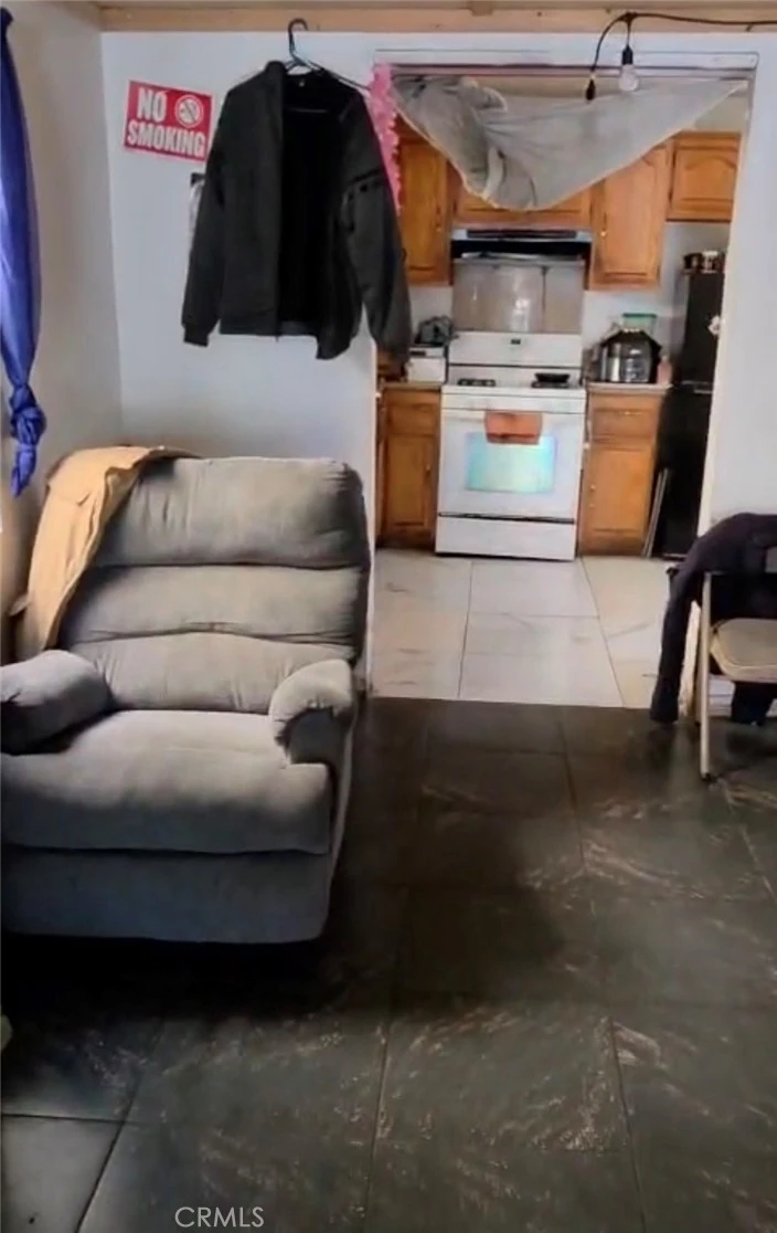 Interior 4