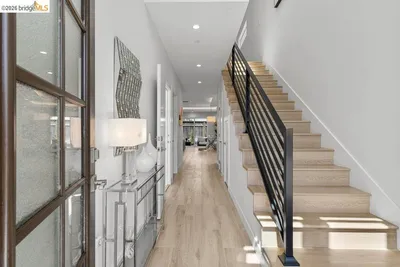 732 26th Street photo 2