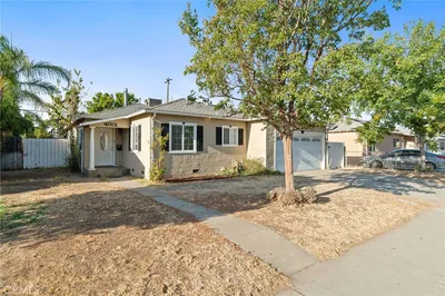 4012 E Clinton photo 2