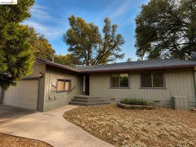 20663 Ferretti Rd photo 2