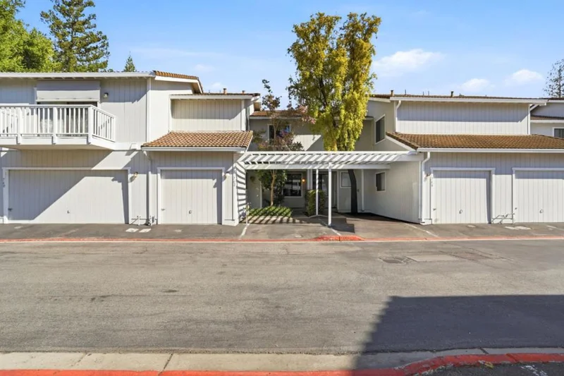 762 Pollard Road