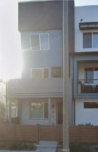 854 S Harbor Blvd