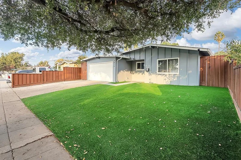 Photo 2 of 4016 San Bernardino Way