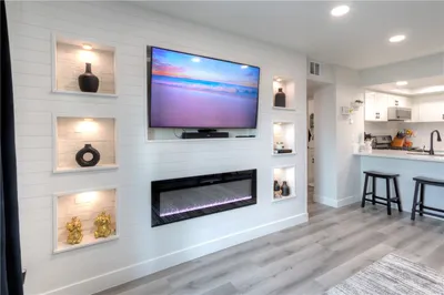 1309 W Mission Boulevard U-109