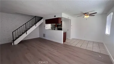 929 W Sierra Madre photo 2