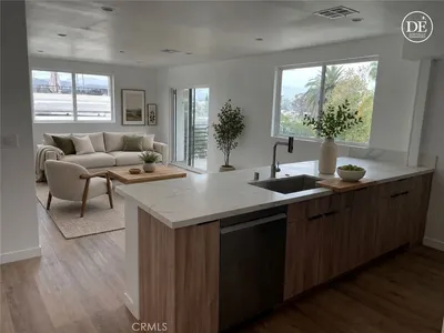 565 N Mariposa B photo 2