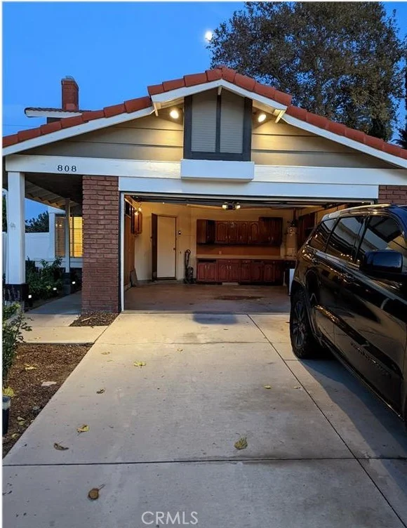 808 Atchison photo 2