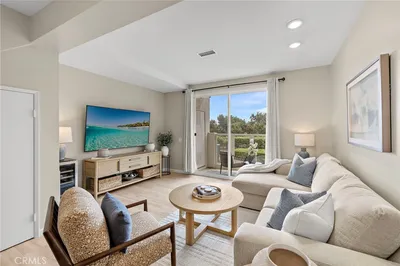 30902 Clubhouse 24E