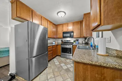 513 Calle Montecito 64