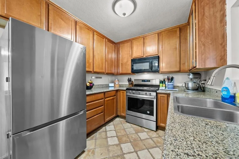 Photo 2 of 513 Calle Montecito 64