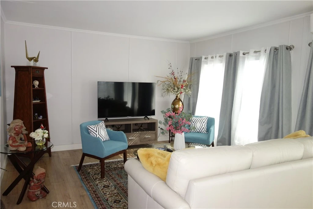 Interior 3