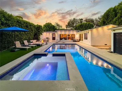 15722 Magnolia