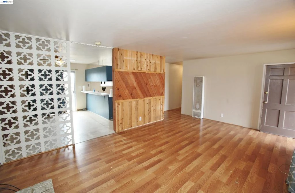 Interior 2