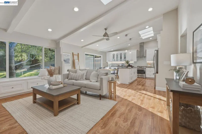 2641 Ptarmigan Dr 1