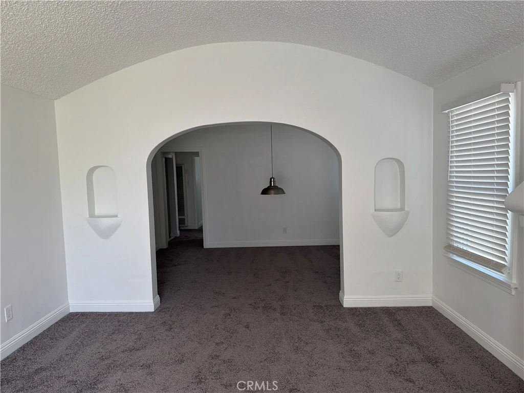 Interior 4