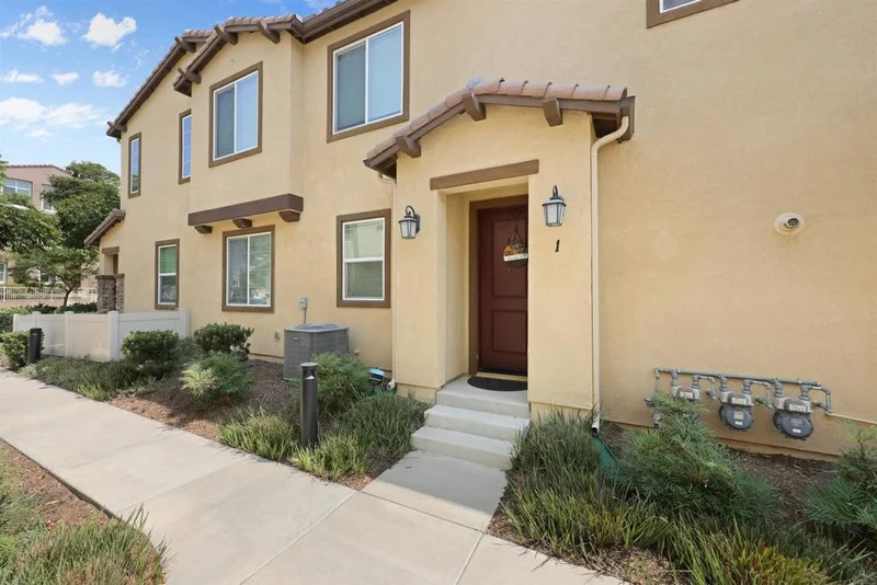 1282 Santa Victoria Rd 1
