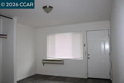2033 NEVIN AVE. photo 2