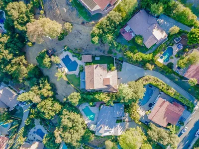 2252 Hillsbury Road