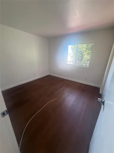 1755 Sherman 205 photo 2