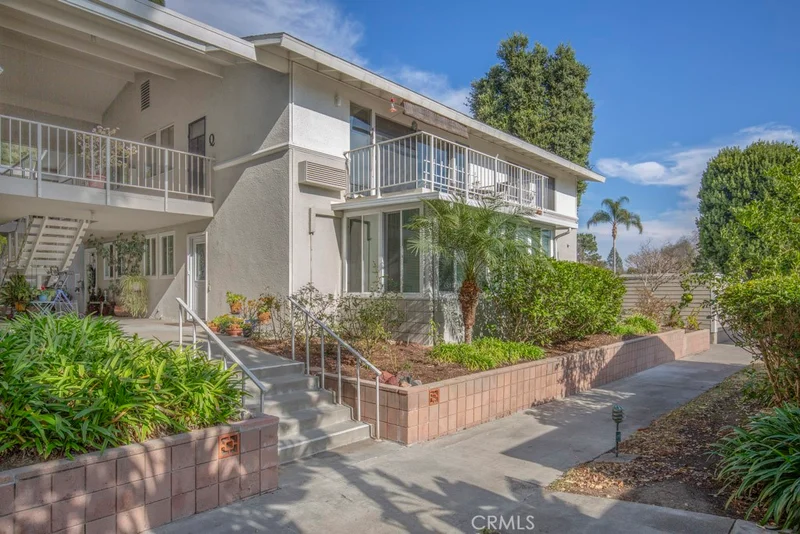 328 Avenida Carmel P photo 2